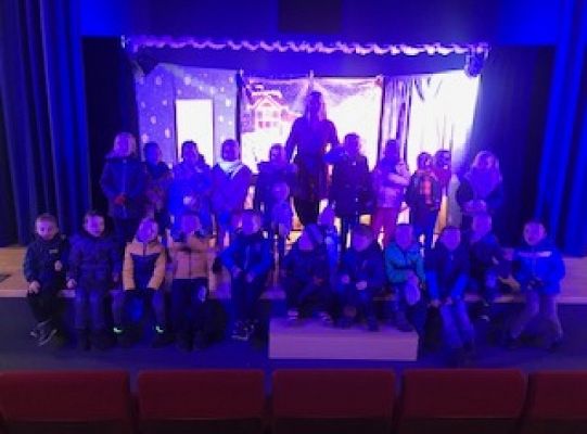 "Opowieść Wigilijna" w grupie 0 a