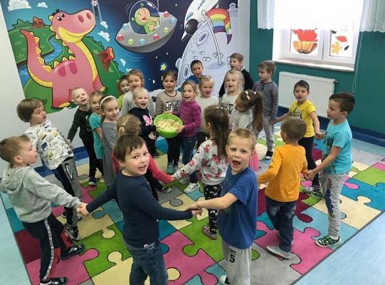 Grupa 0 A robi sałatkę jarzynową