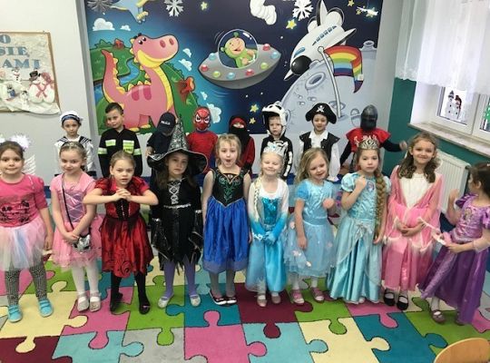 Przed balem karnawałowym