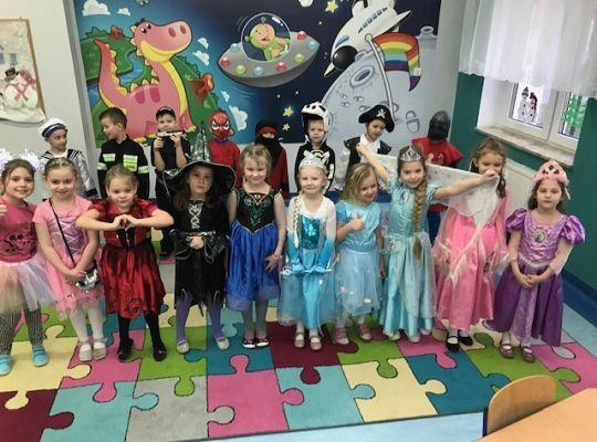 Przed balem karnawałowym