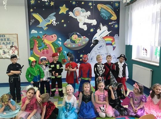 Przed balem karnawałowym