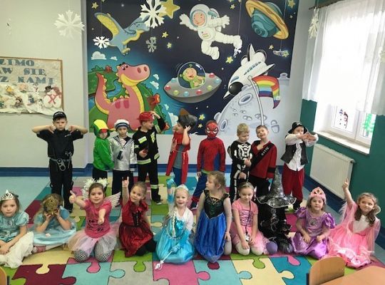 Przed balem karnawałowym