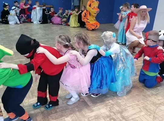 Przedszkolny bal karnawałowy