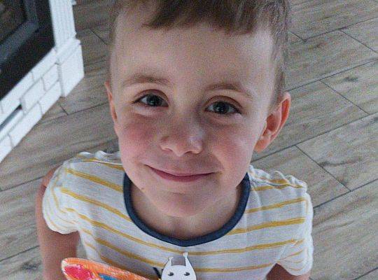 MALI ARTYŚCI: motylki i zajączki / praca zdalna