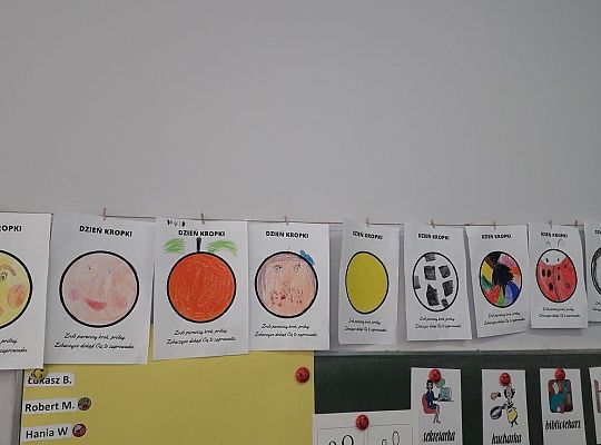 DZIEŃ KROPKI  W GRUPIE BIEDRONEK