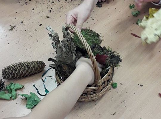 TROCHĘ SZYSZEK, TRAWY, SŁOMEK...BĘDZIE DOMEK DLA BIEDRONEK