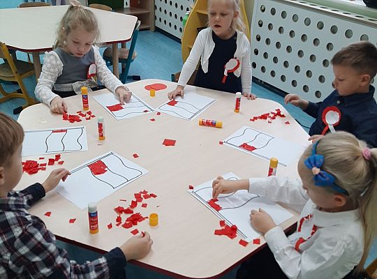 ,,Jeszcze Polska nie zginęła, kiedy my żyjemy..."