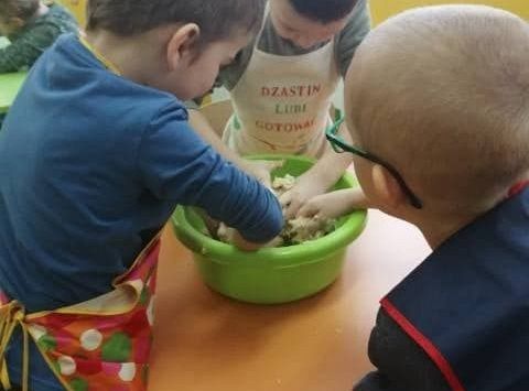 ŚWIĘTO PIZZY U BIEDRONEK