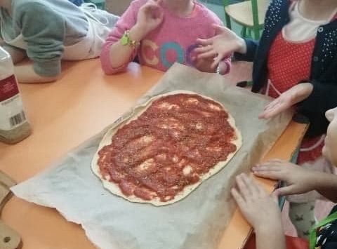 ŚWIĘTO PIZZY U BIEDRONEK