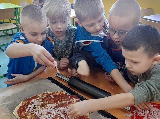 ŚWIĘTO PIZZY U BIEDRONEK