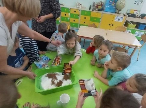 Pieczemy pierniczki w grupie 0 E