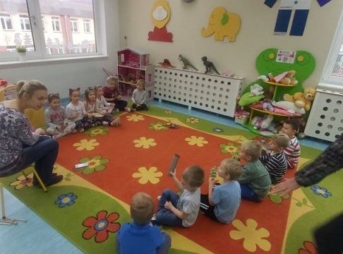 Grupa 0 E podczas zajęć i mikołajkowo