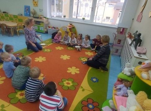 Grupa 0 E podczas zajęć i mikołajkowo