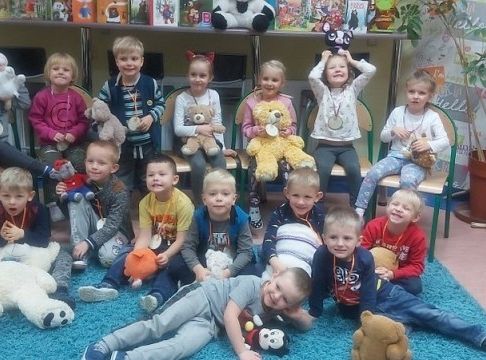 Dzień Pluszowego Misia w 0 E