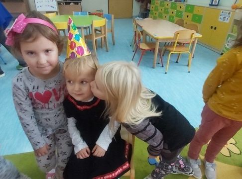 Urodziny Amandy z grupy 0 E