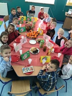 Kolędowanie w grupie 0 A